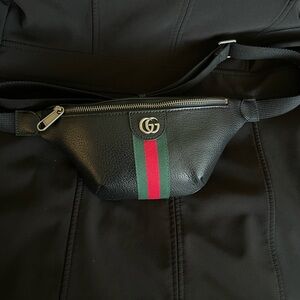 Gucci Black Leather belt bag
